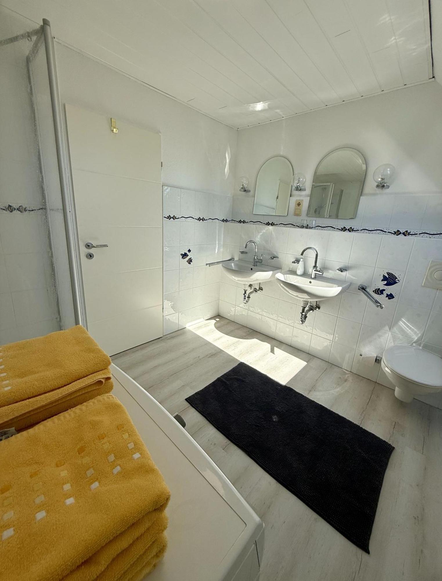 Ferienhaus Blinkfuer Нойгарлінгерзіль Екстер'єр фото
